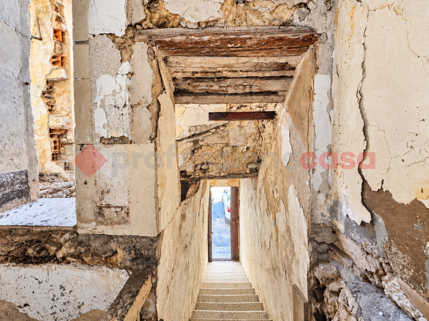 Monolocale da ristrutturare a Siracusa