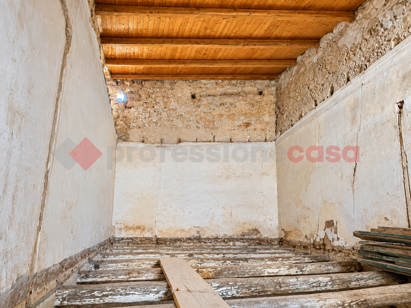 Monolocale da ristrutturare a Siracusa
