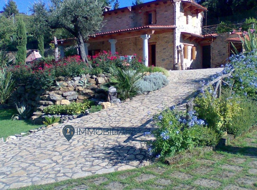 Villa con terrazzo, Ameglia montemarcello