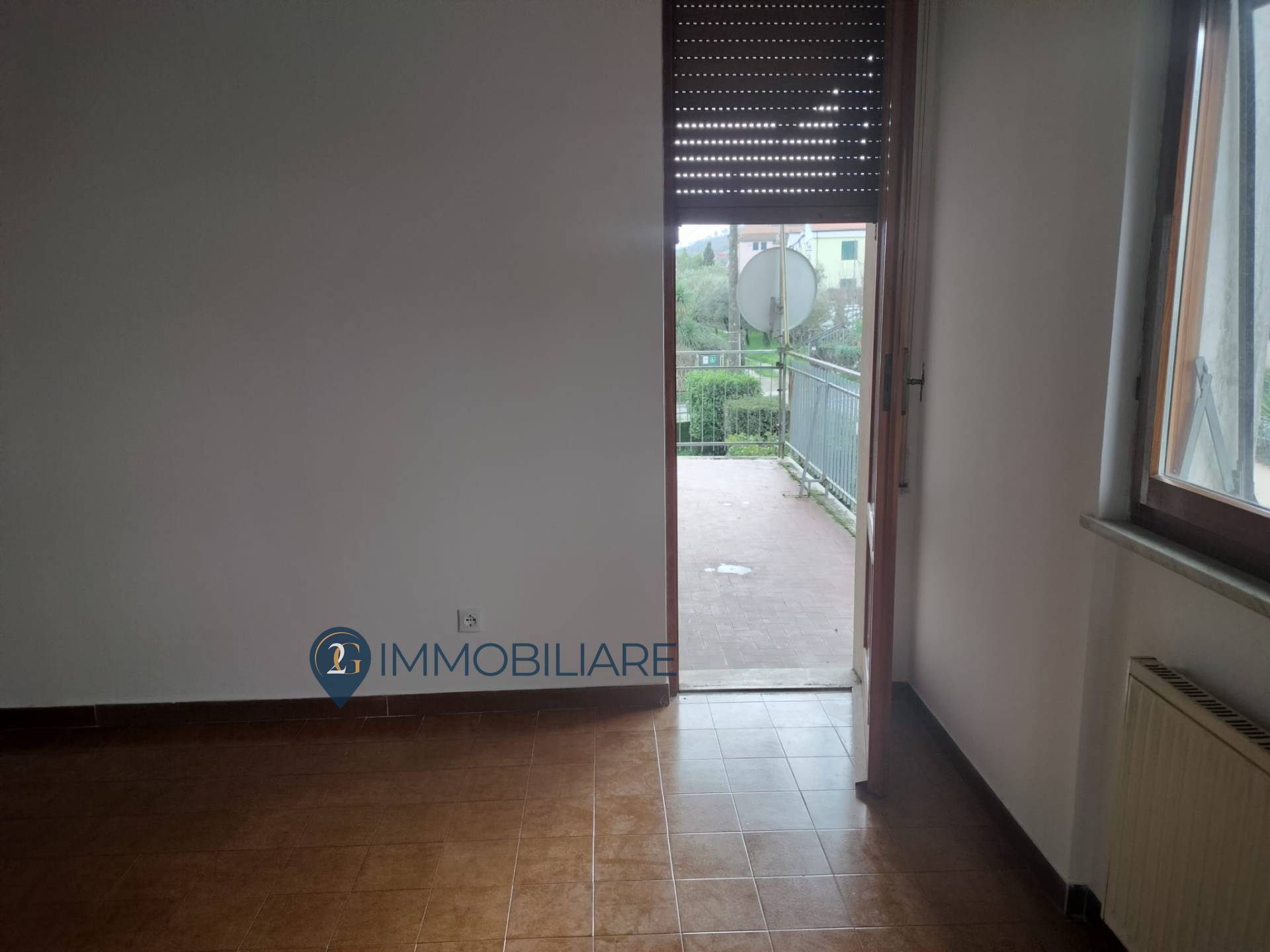 Appartamento in vendita a Follo, Piana Battolla