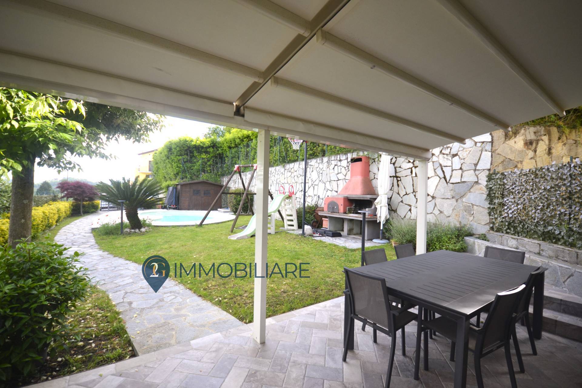 Villa in vendita a Follo