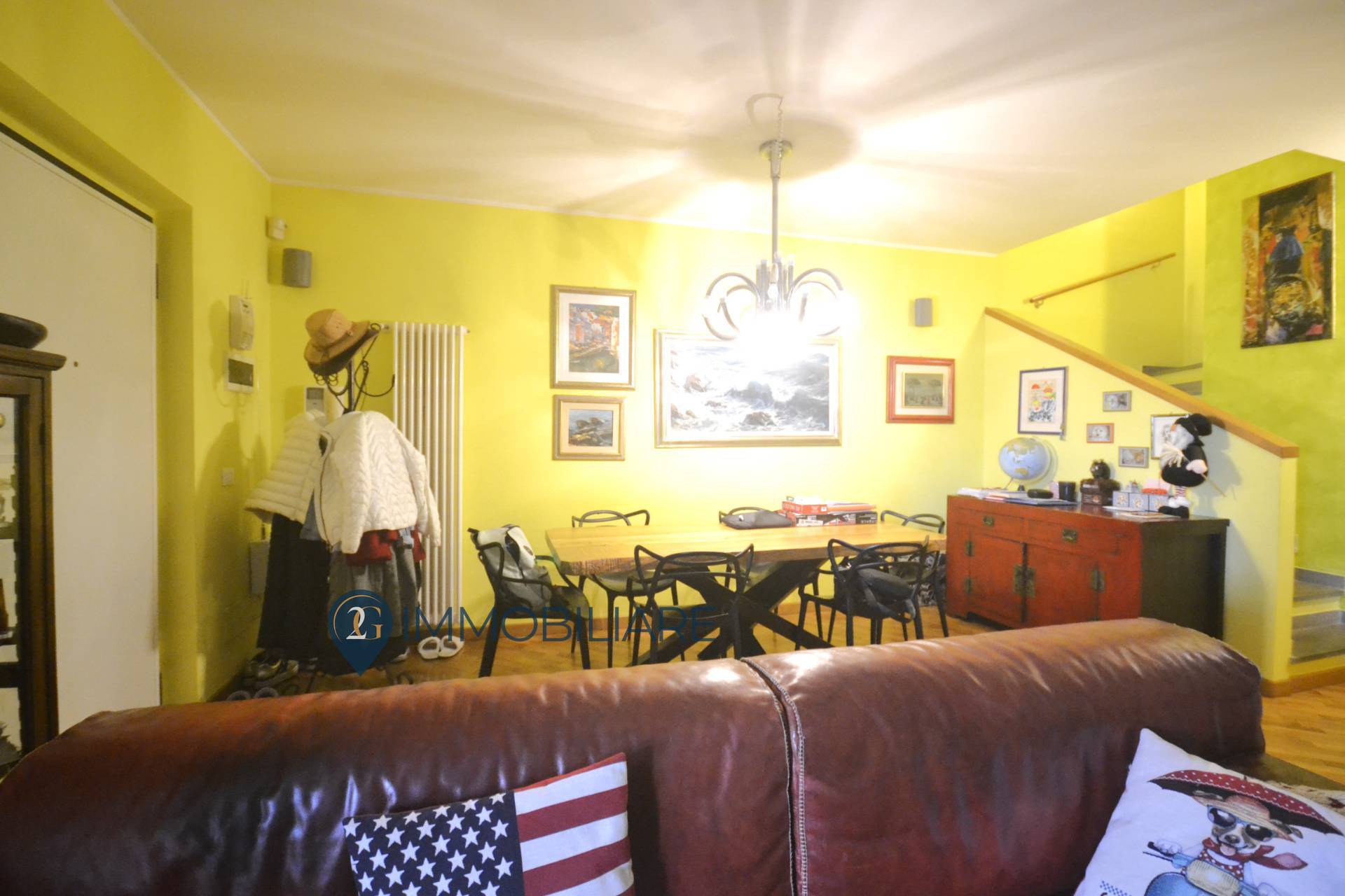 Villa in vendita a Follo