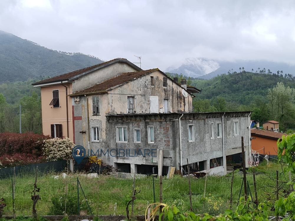 Casa Semindipendente in vendita a Beverino, Padivarma