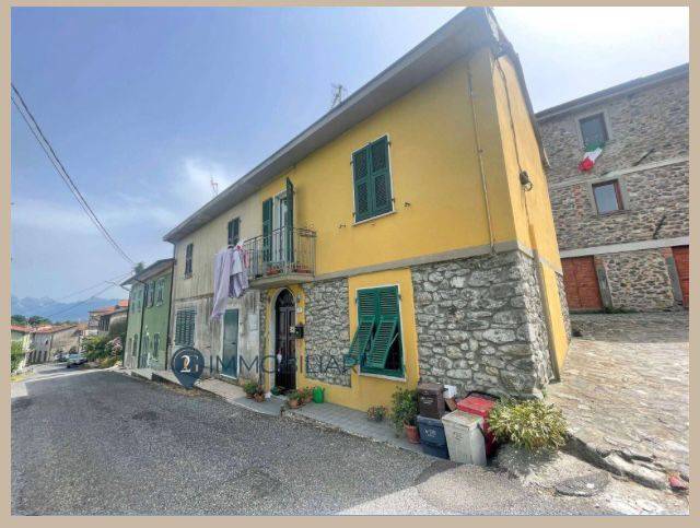 Appartamento in vendita a Tresana, Corneda