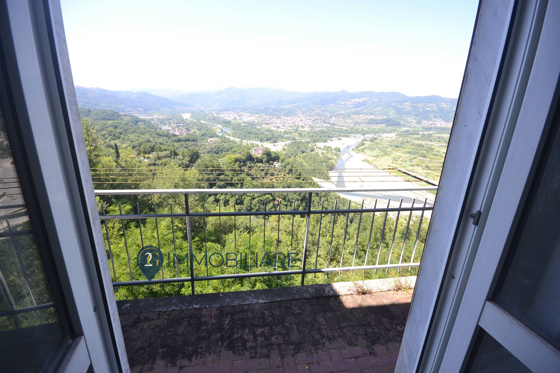 Appartamento in vendita a Vezzano Ligure, Vezzano Inferiore