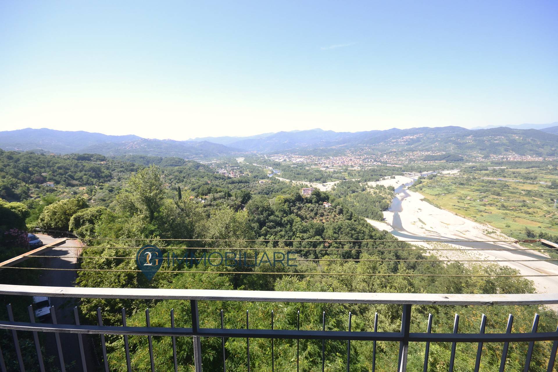 Appartamento in vendita a Vezzano Ligure, Vezzano Inferiore