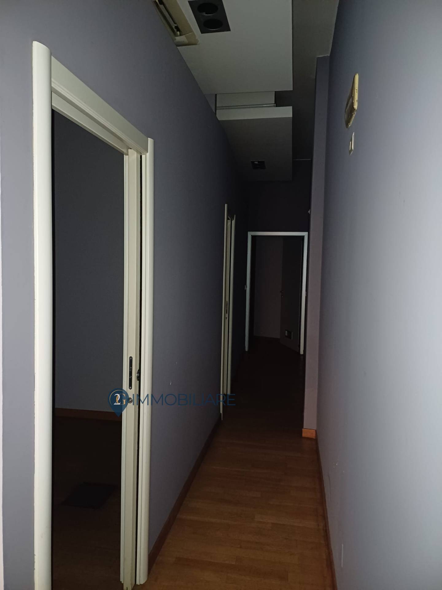 Locale commerciale in vendita a Sarzana