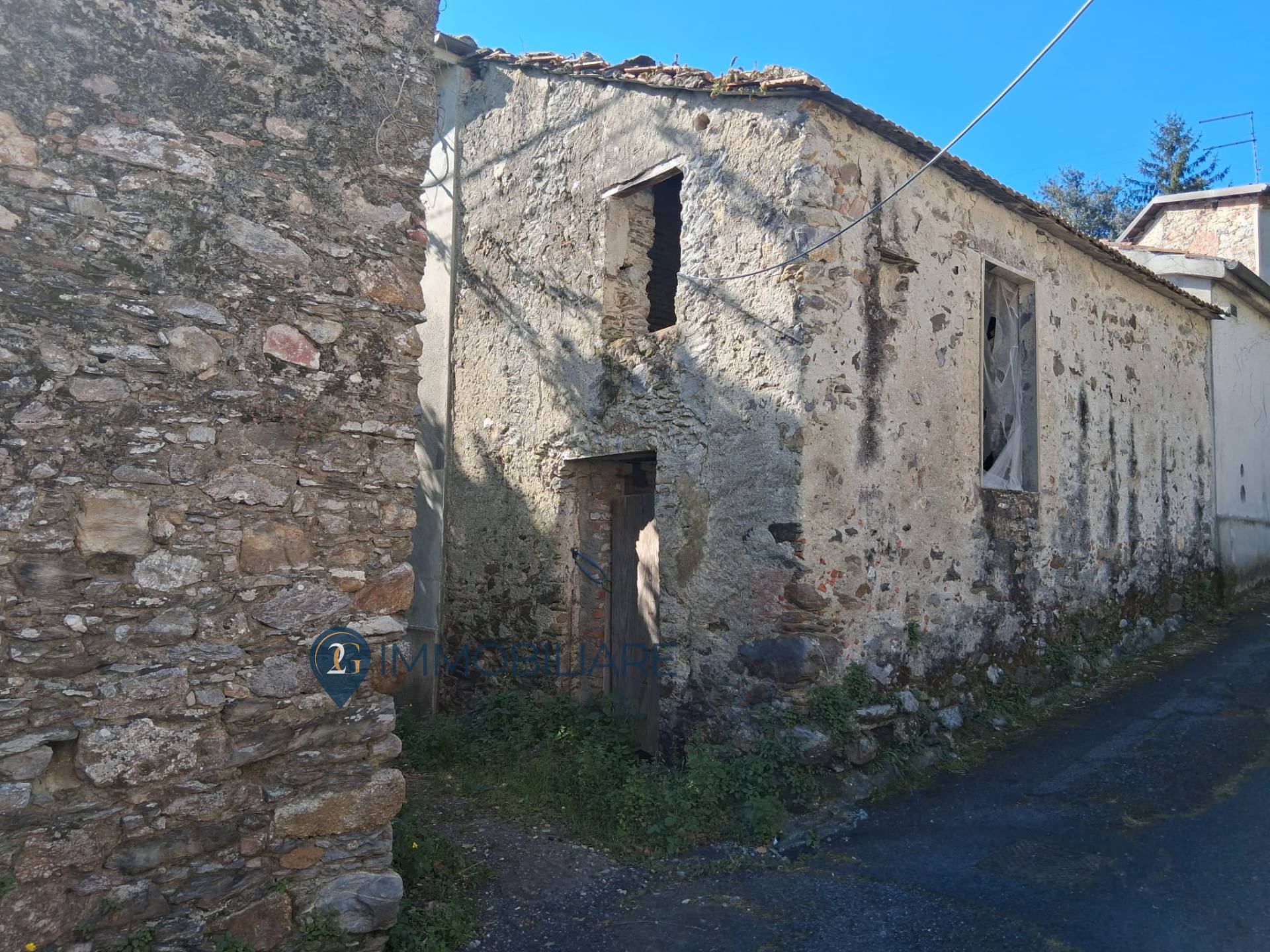 Casa Semindipendente in vendita a Ameglia