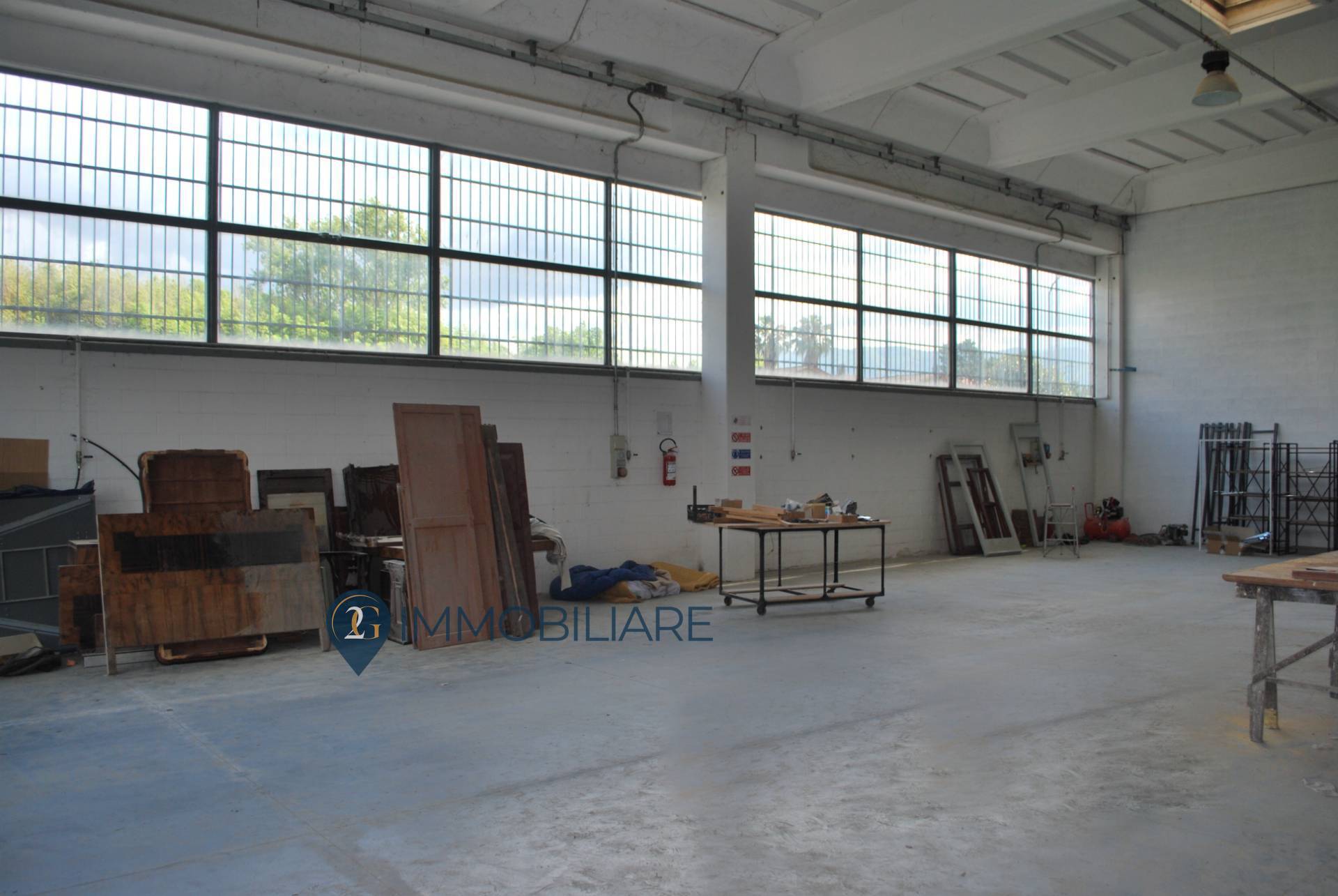 Capannone in affitto a Sarzana