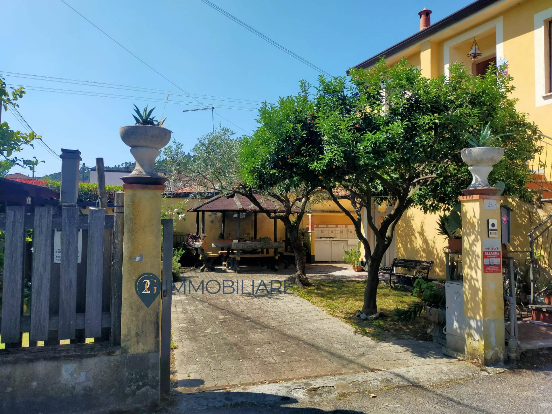 Casa Semindipendente in vendita a Ameglia