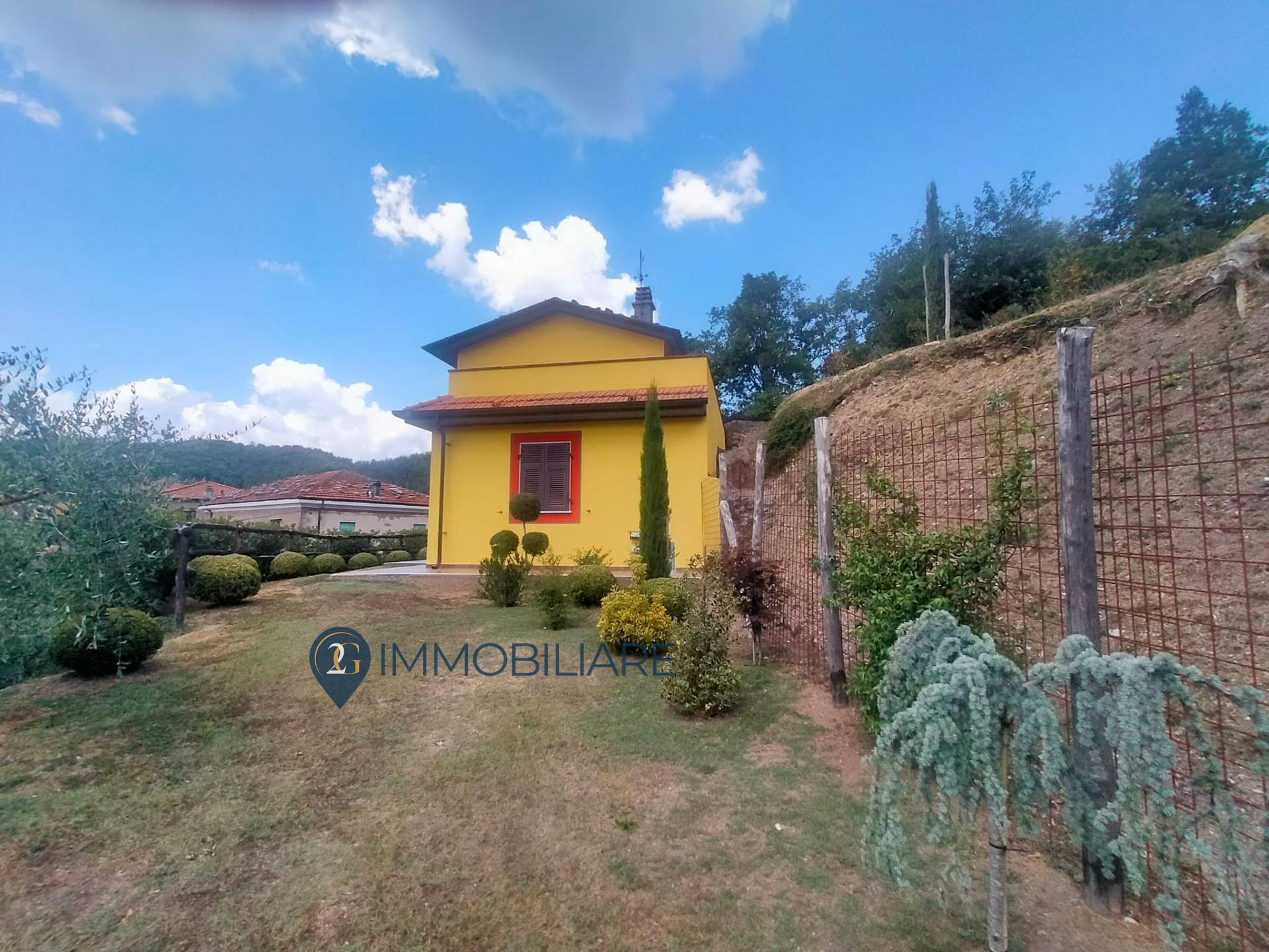 Casa indipendente in vendita a Fivizzano