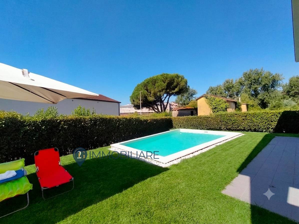 Villa in vendita a Sarzana