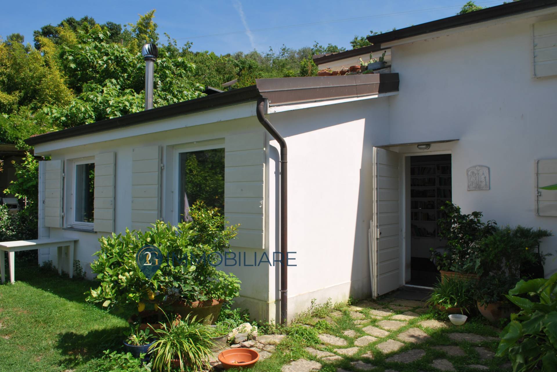 Casa Semindipendente in vendita a Ameglia, Montemarcello