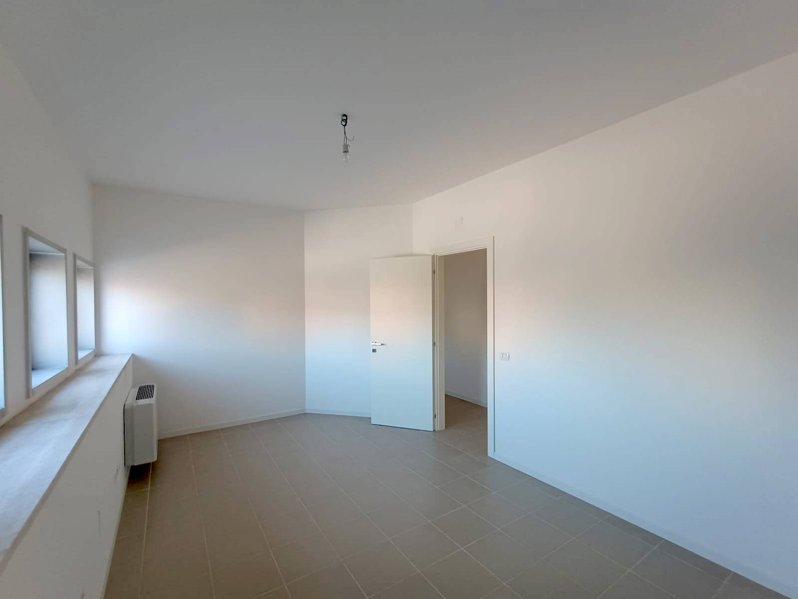 Studio/Ufficio in affitto a Pesaro, Pantano