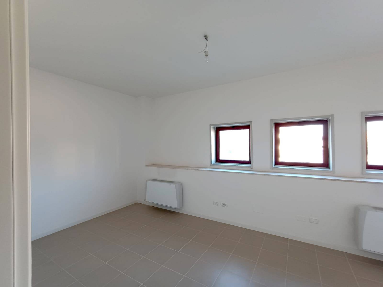 Studio/Ufficio in affitto a Pesaro, Pantano