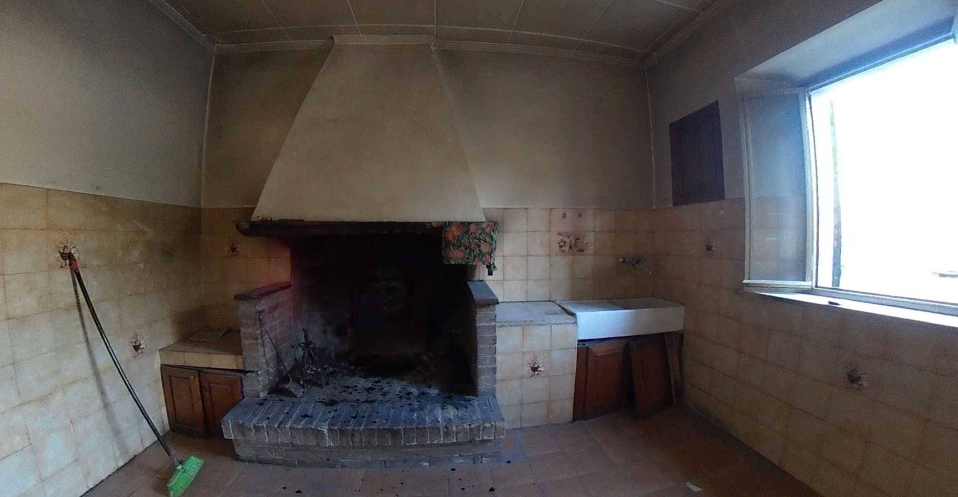 Rustico in vendita a Mombaroccio, Cairo