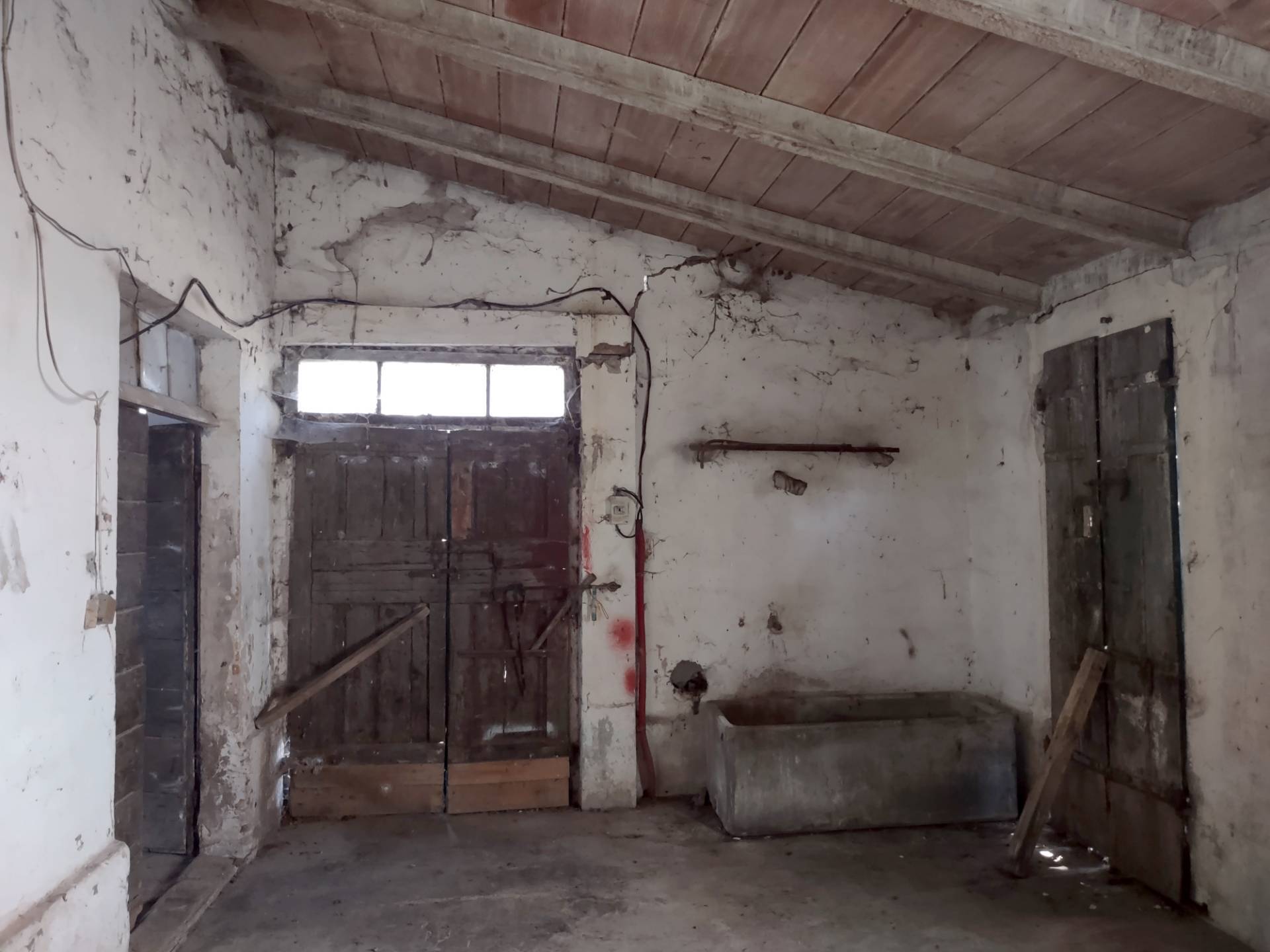 Rustico in vendita a Mombaroccio, Cairo