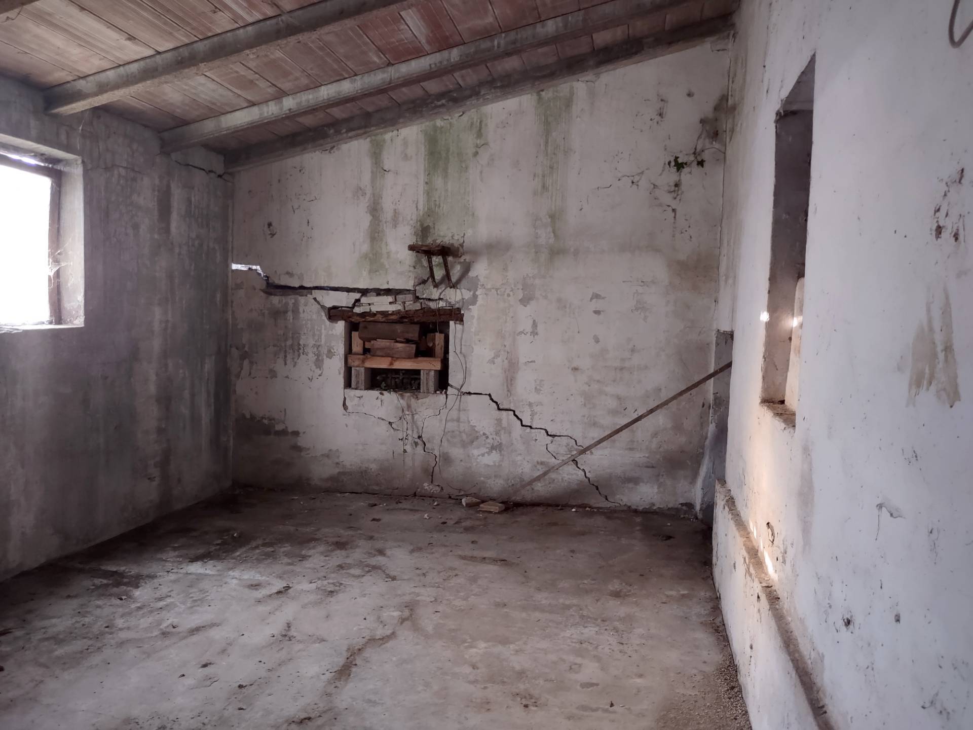 Rustico in vendita a Mombaroccio, Cairo