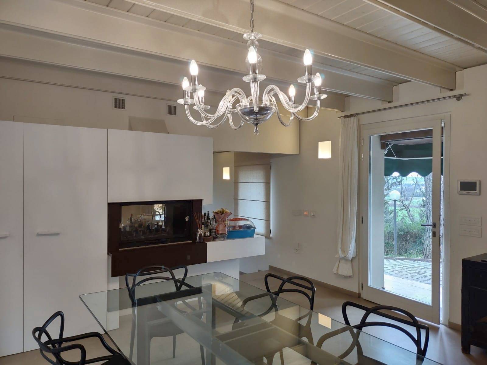 Testa di schiera storica in affitto a Fano