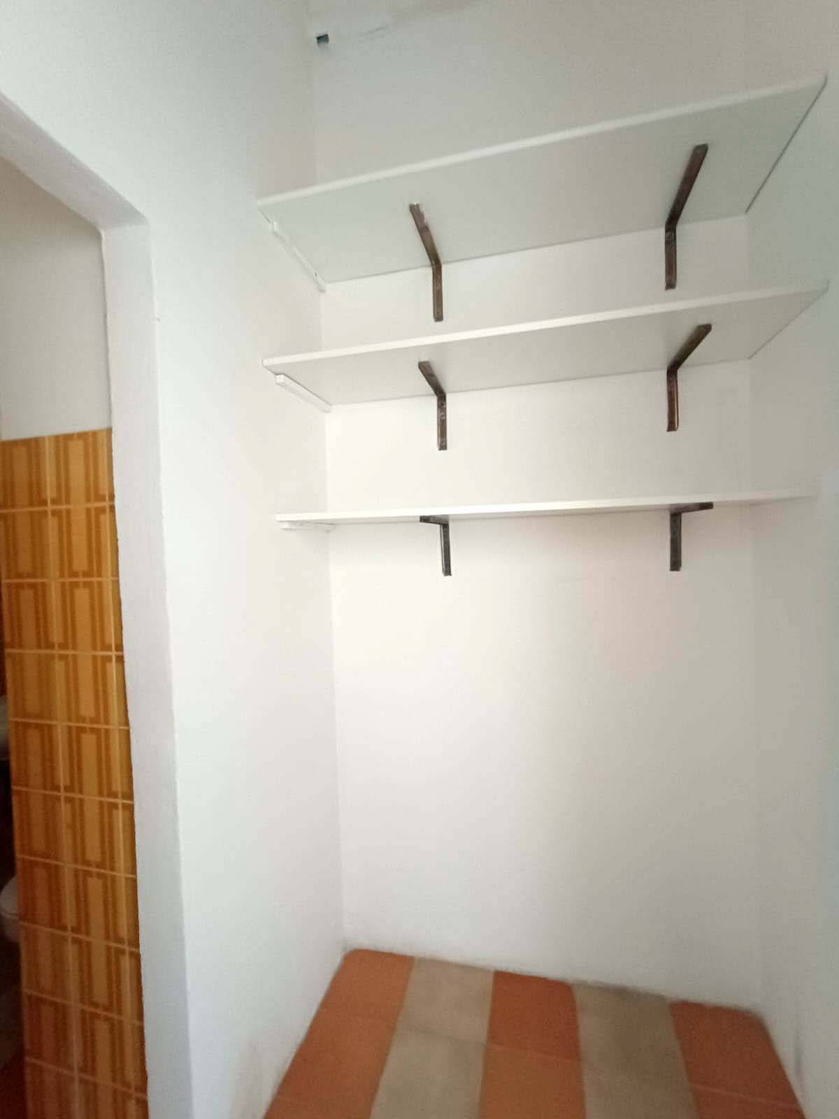 Locale commerciale in affitto a Fano, San Lazzaro