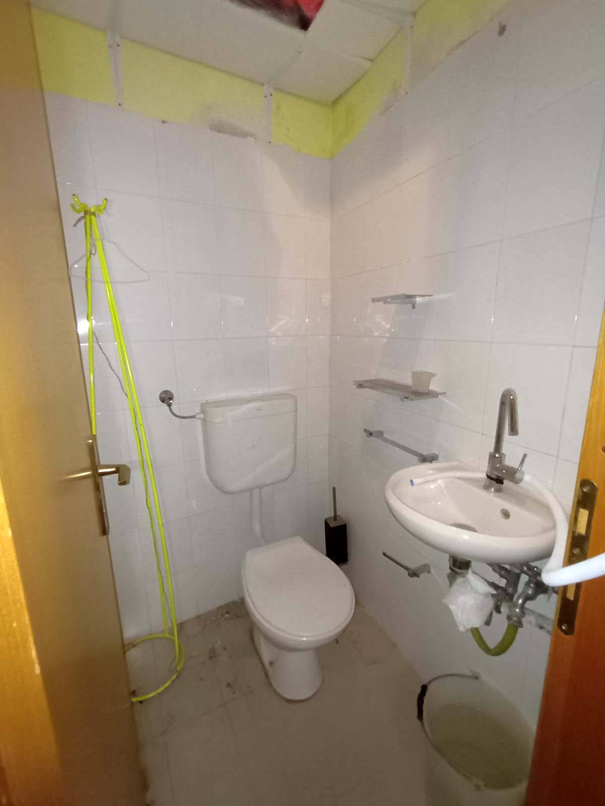 Locale commerciale in affitto a Fano, Centro Storico