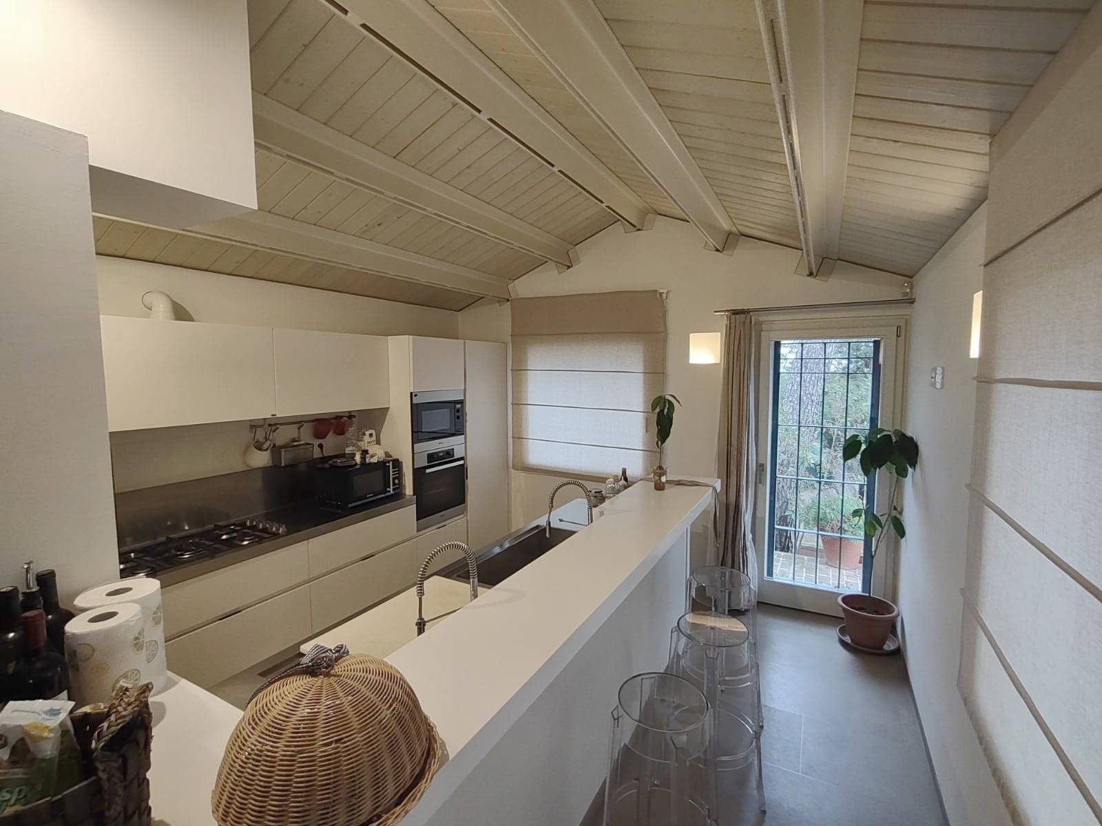 Testa di schiera storica in affitto a Fano