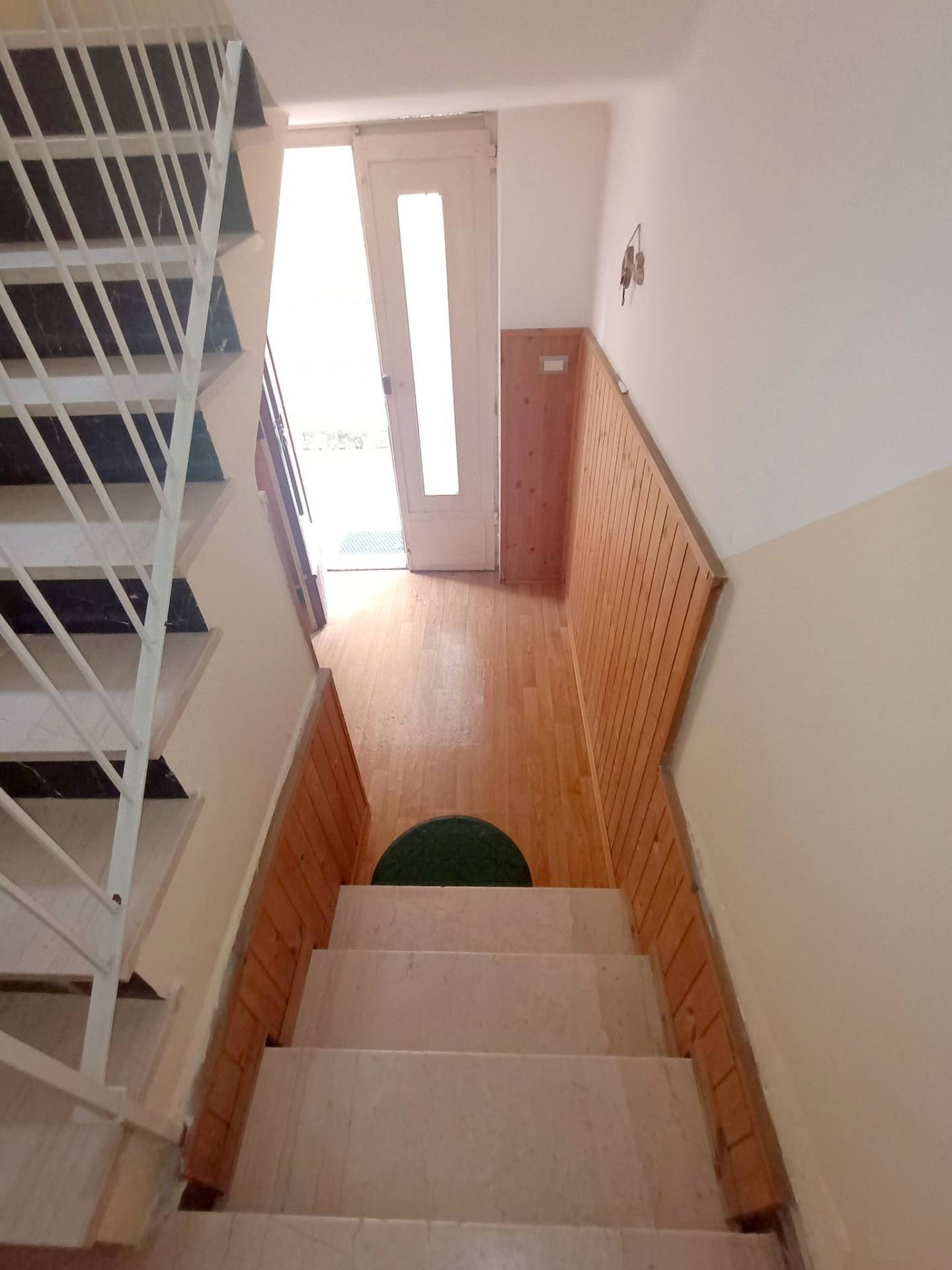 Testa di schiera storica in vendita a Pesaro