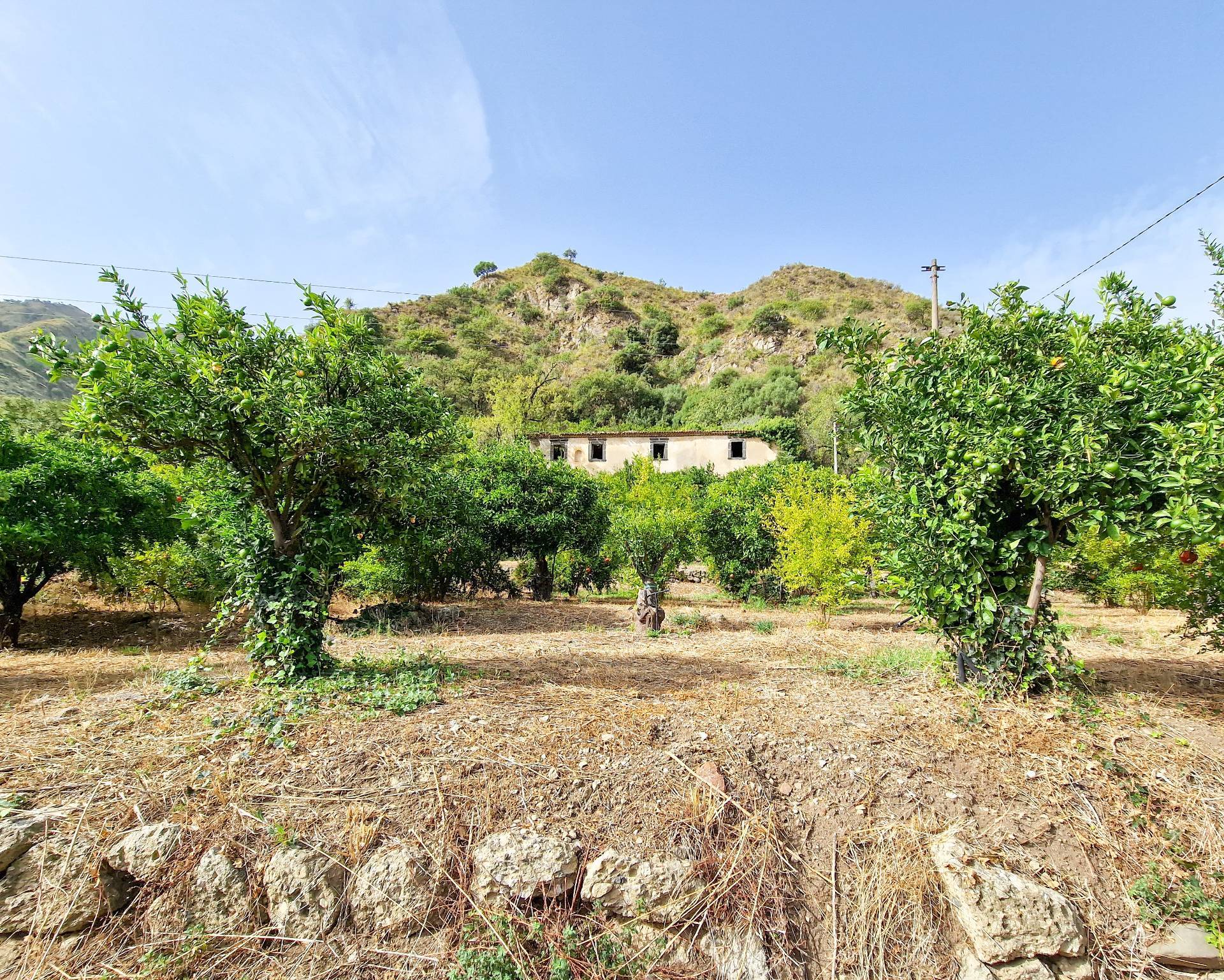 Rustico/Casale/Corte in vendita a Castiglione di Sicilia