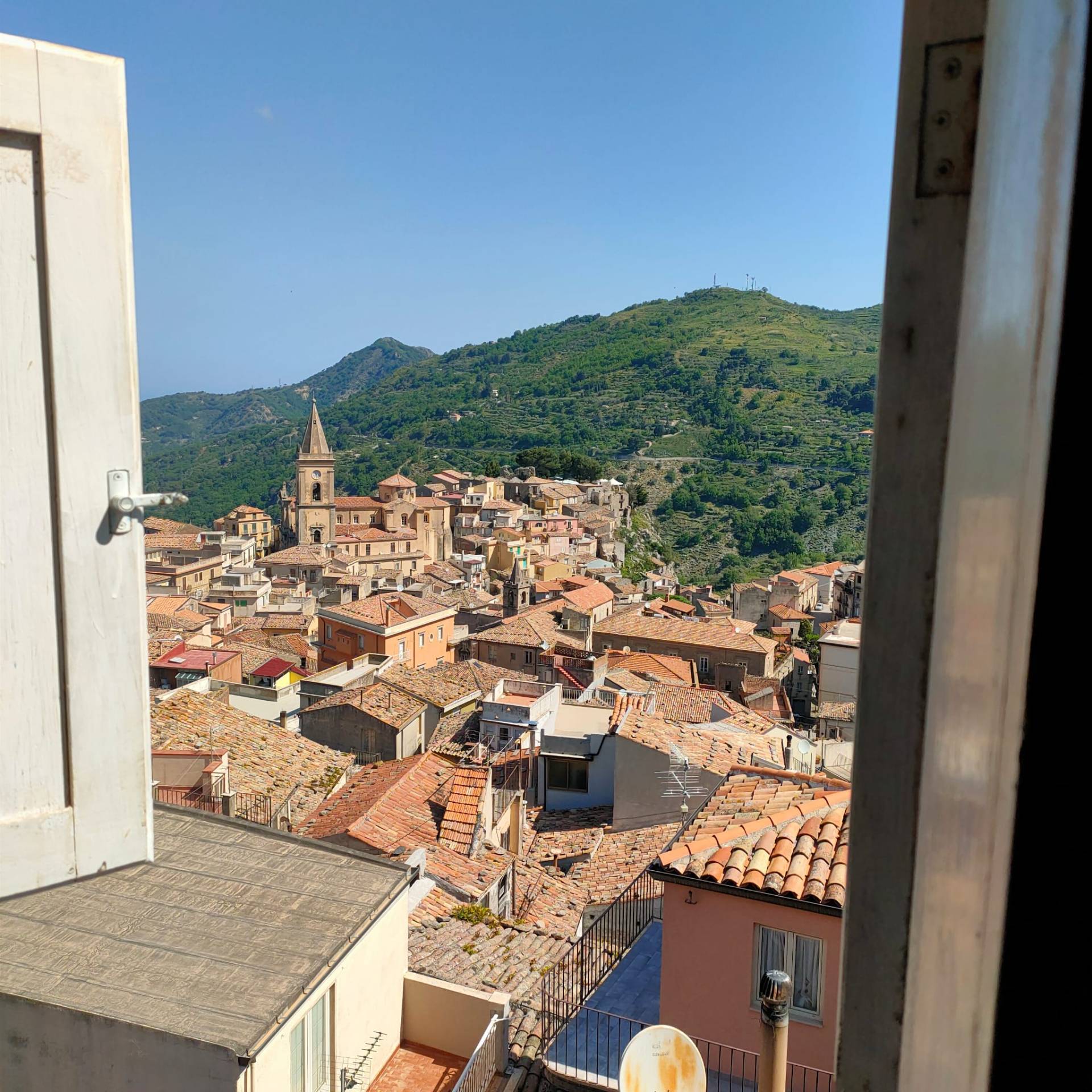 Casa indipendente in vendita a Novara di Sicilia