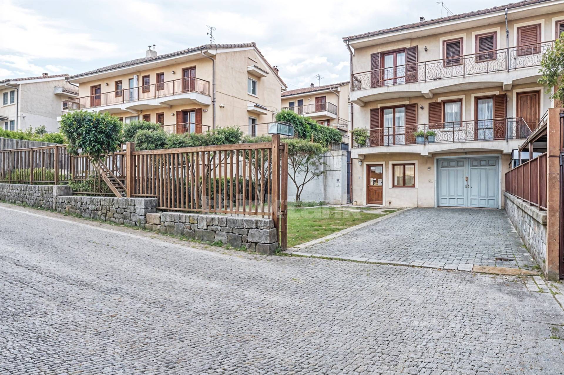 Villetta a schiera in vendita a Santa Venerina