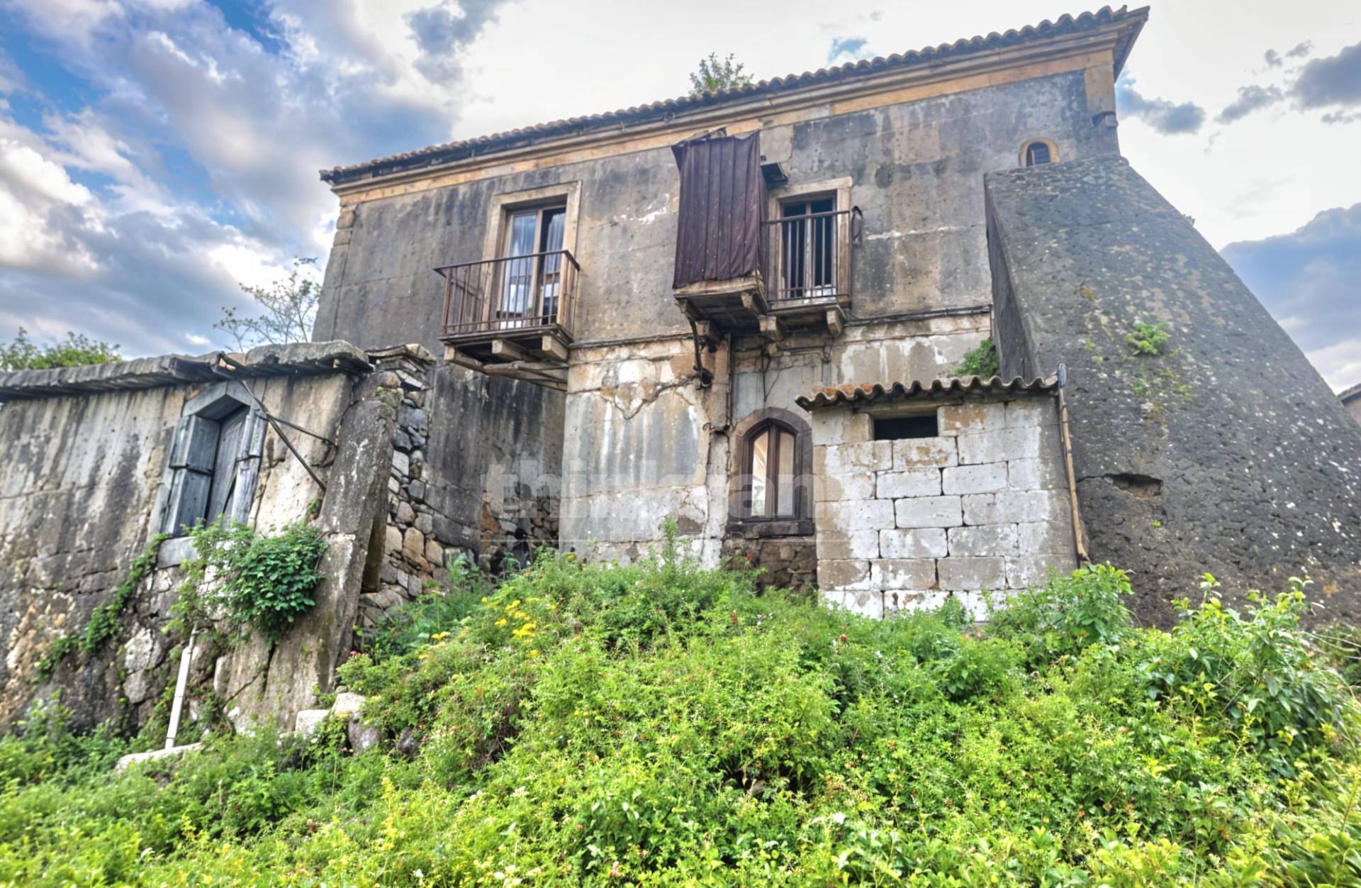 Rustico/Casale/Corte in vendita a Calatabiano