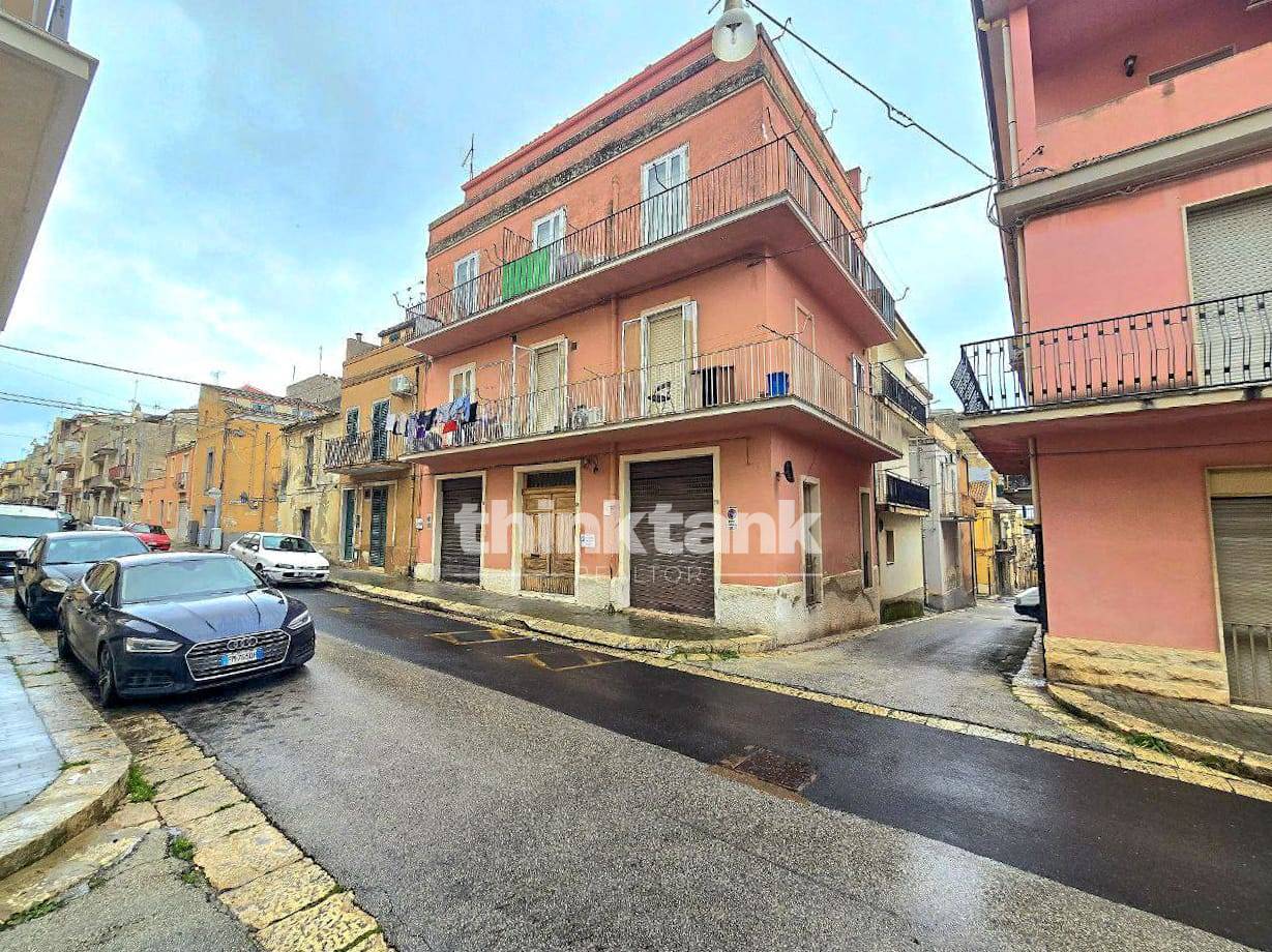 Casa singola in vendita a Ragusa, Centro