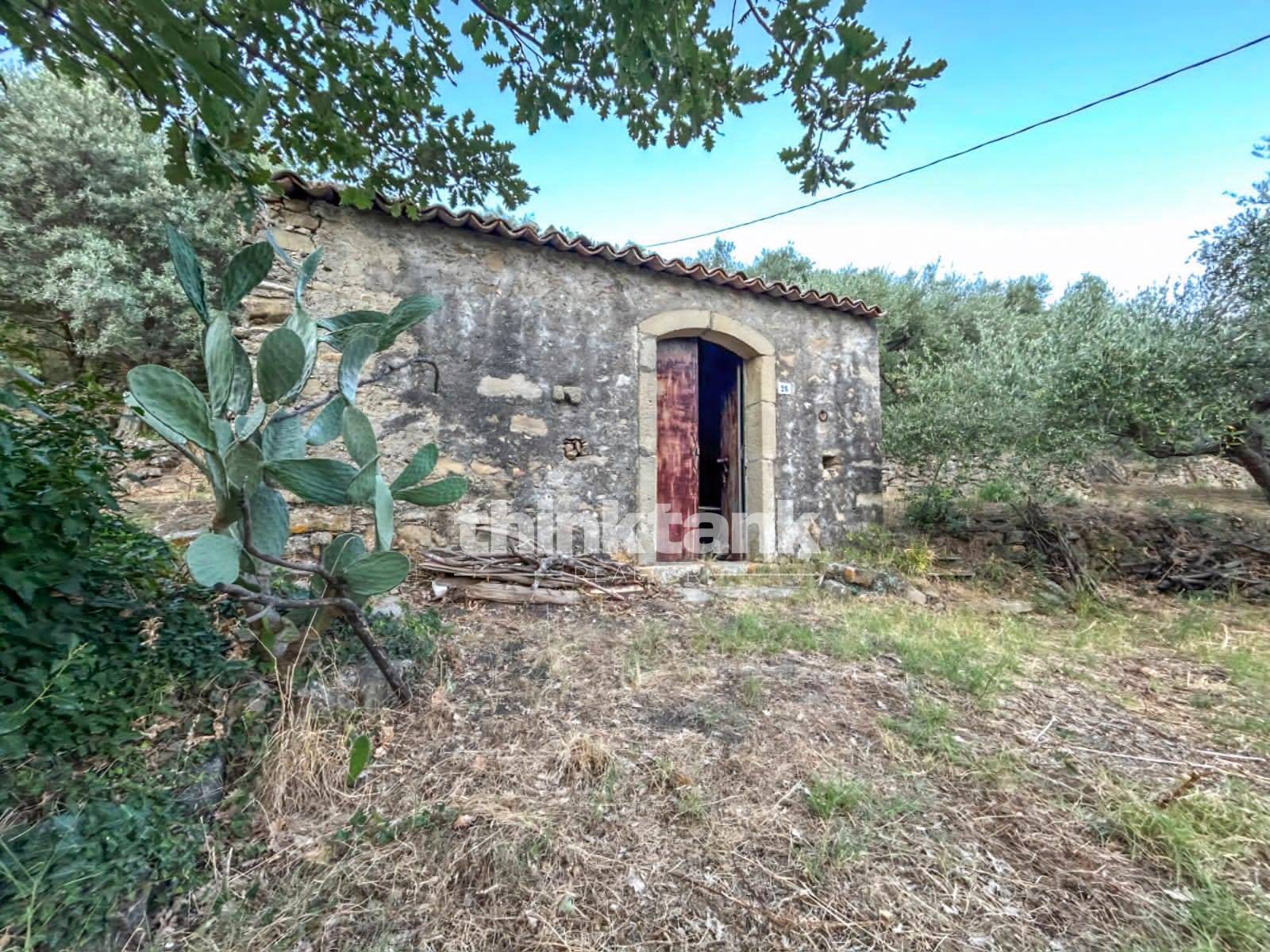Rustico/Casale/Corte in vendita a Piedimonte Etneo