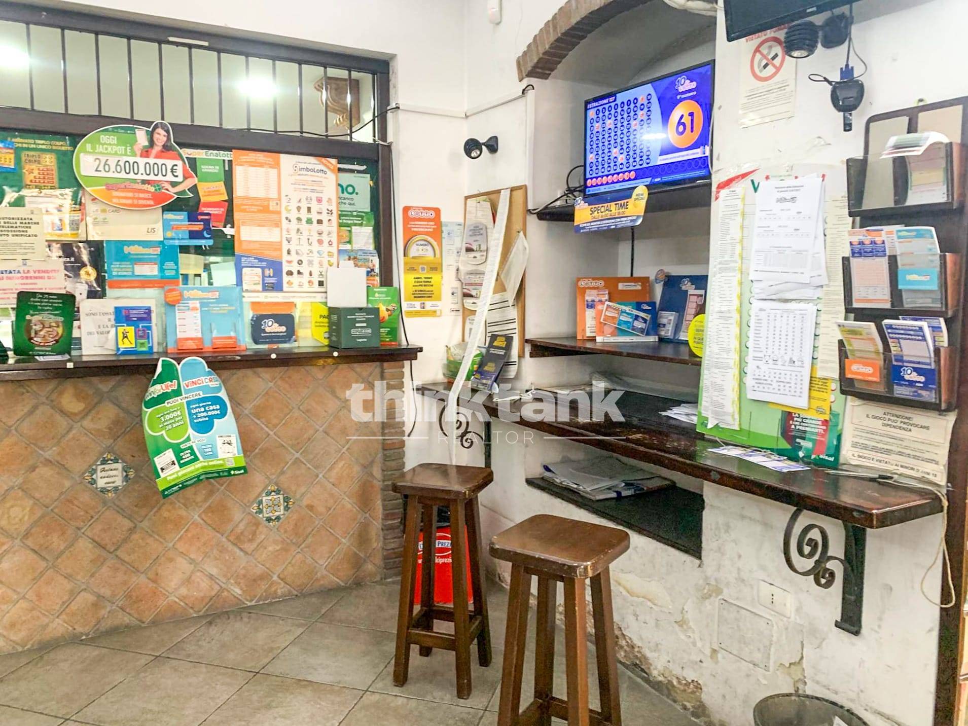 Tabaccheria in vendita a Gravina di Catania