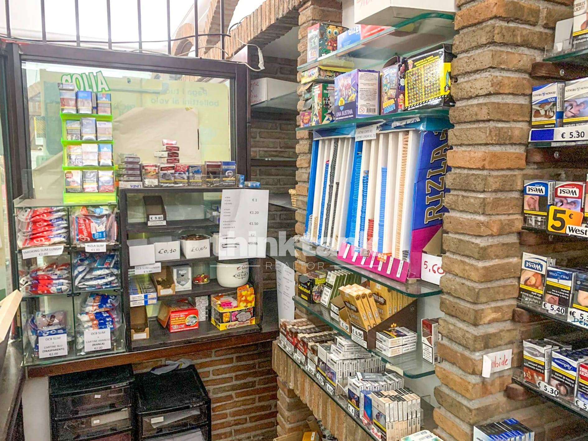Tabaccheria in vendita a Gravina di Catania