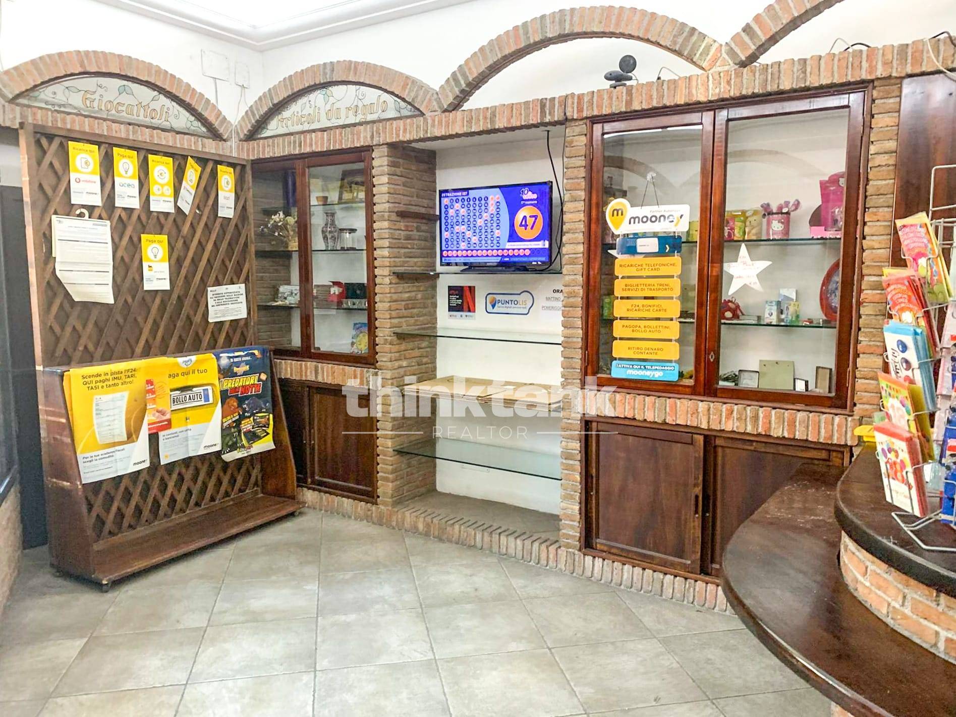 Tabaccheria in vendita a Gravina di Catania