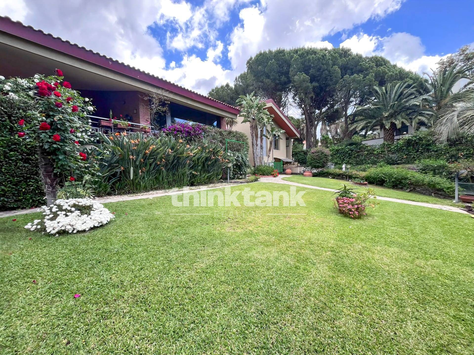 Villa in vendita a Sant'Agata li Battiati