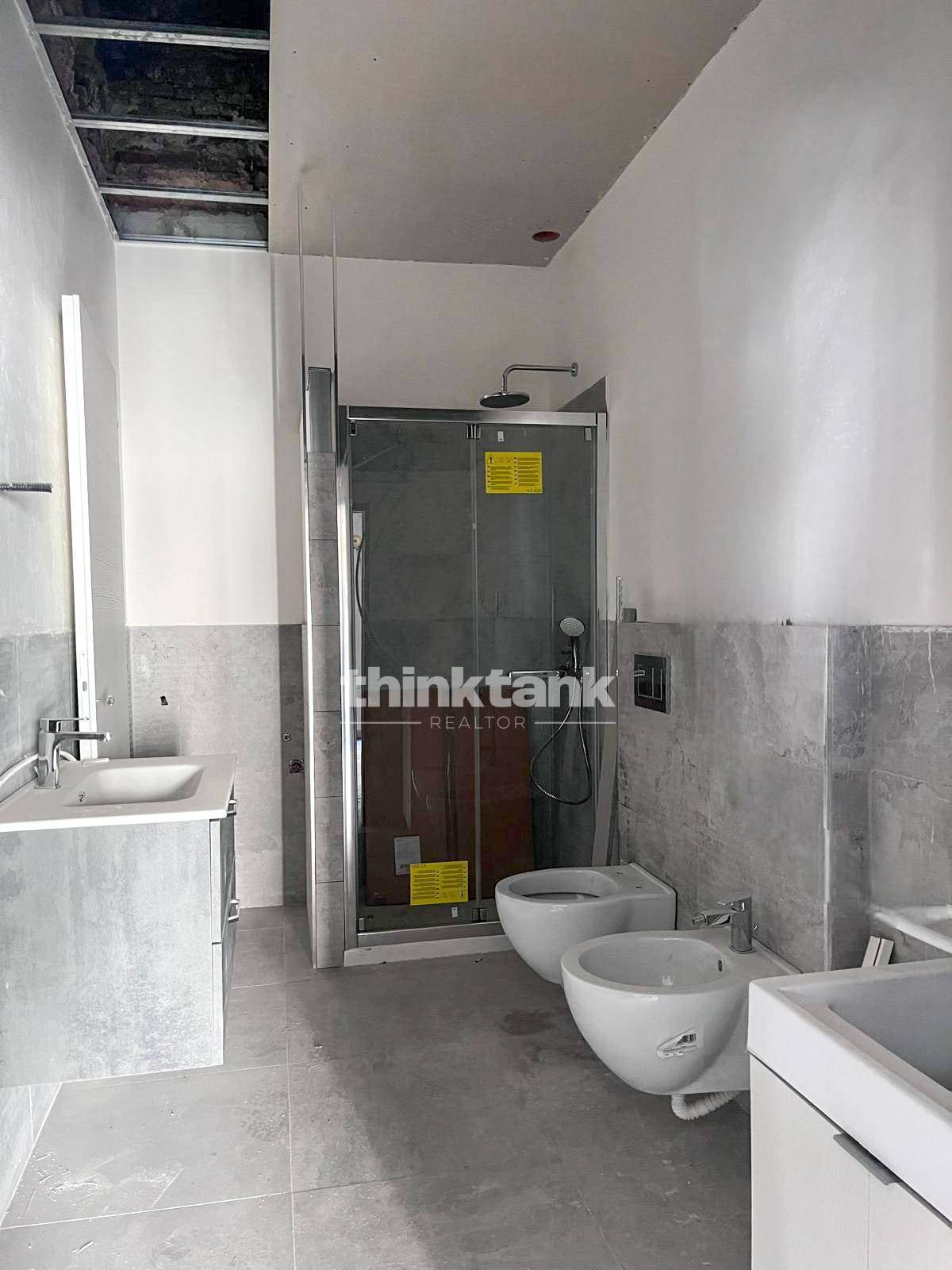 2 locali in vendita a Catania, Centro Storico,Garibaldi,Vittorio Emanuele