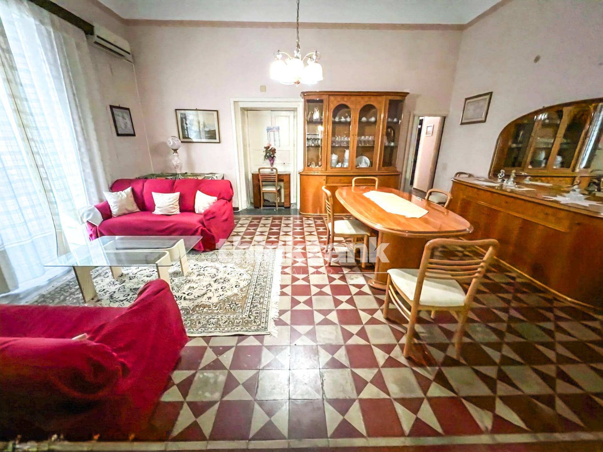 Appartamento in vendita a Patern