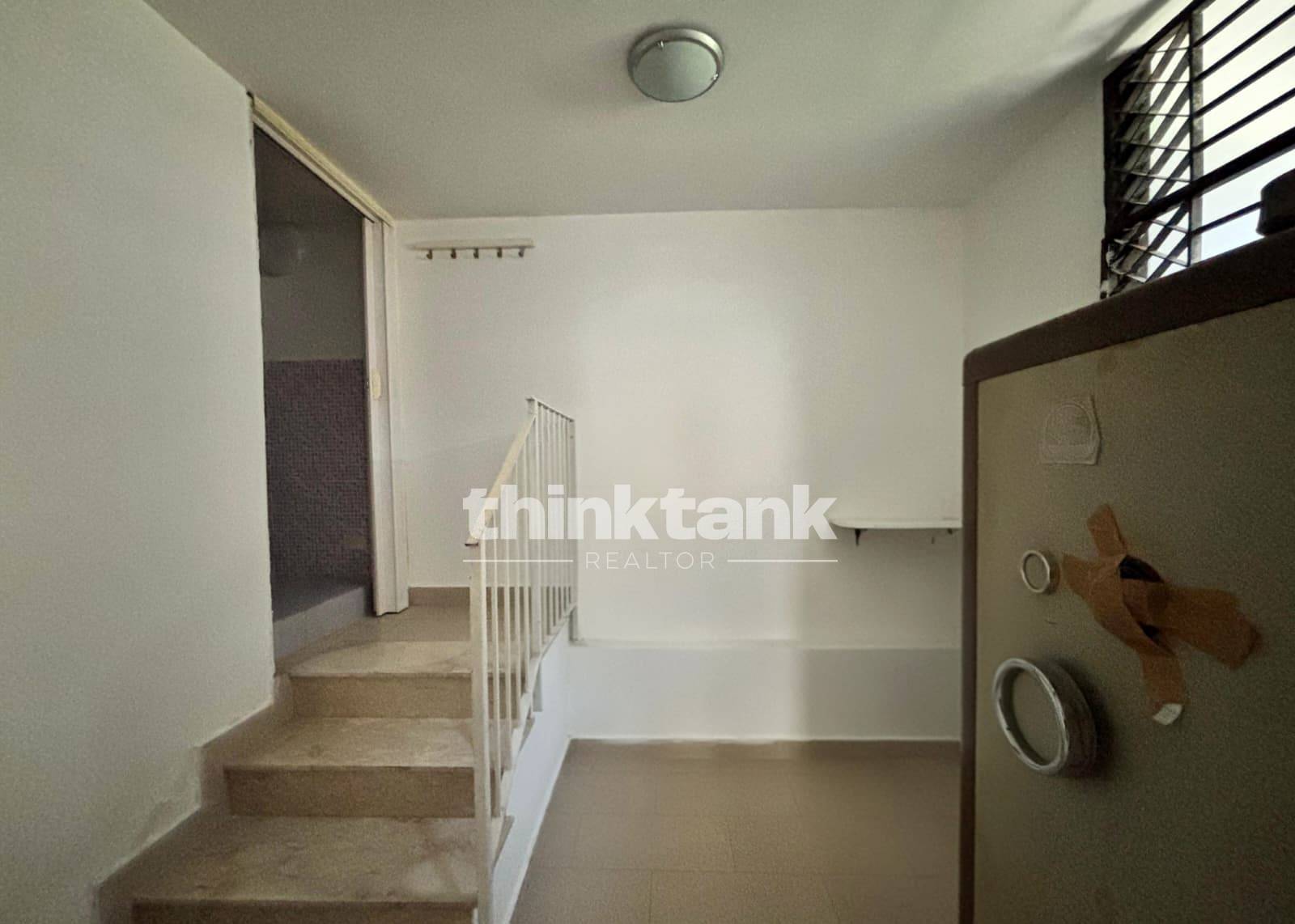 Locale commerciale in vendita a Siracusa, Gelone