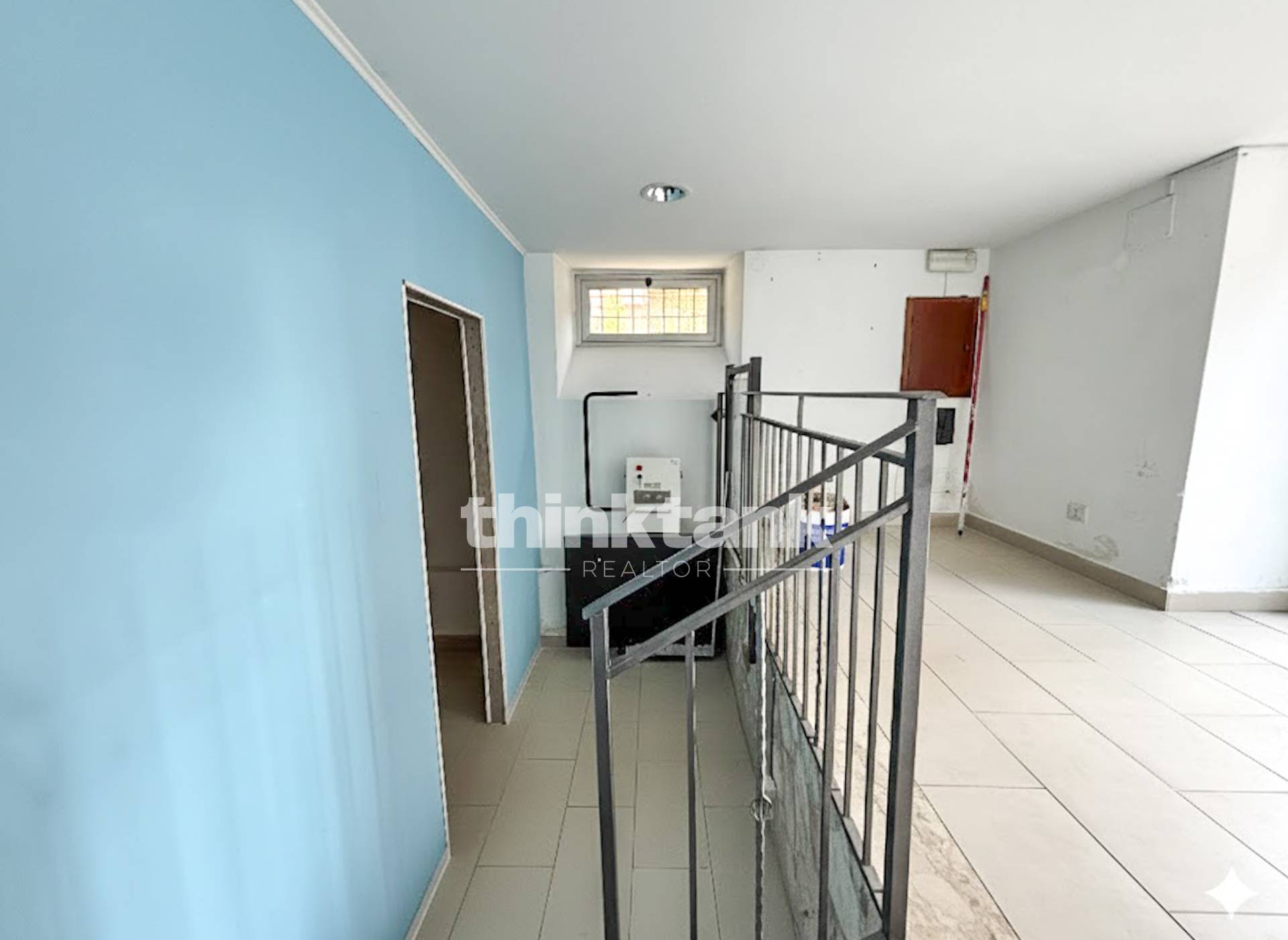 Locale commerciale in vendita a Siracusa, Gelone