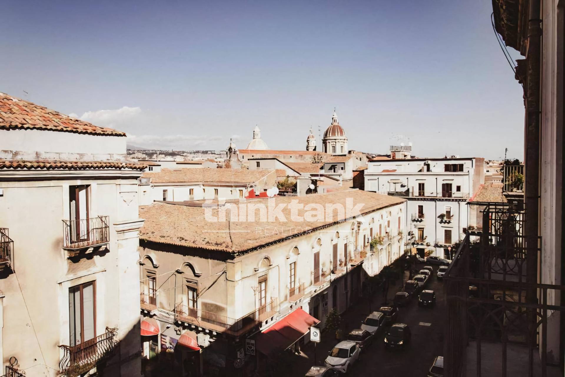 4 o pi locali in vendita a Catania, Zona centro