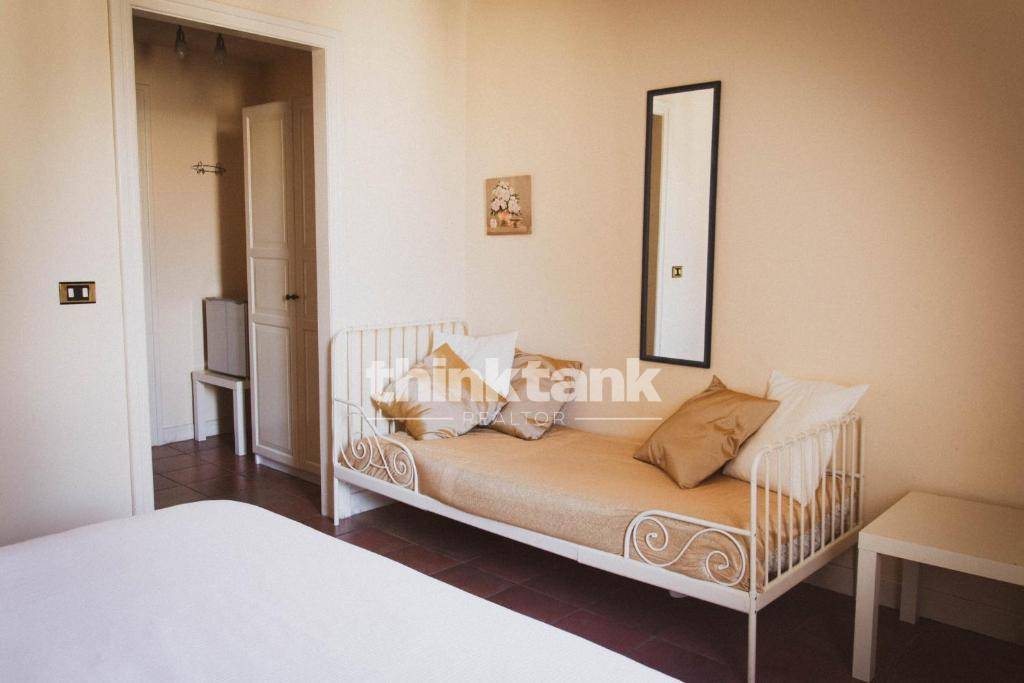 4 o pi locali in vendita a Catania, Zona centro