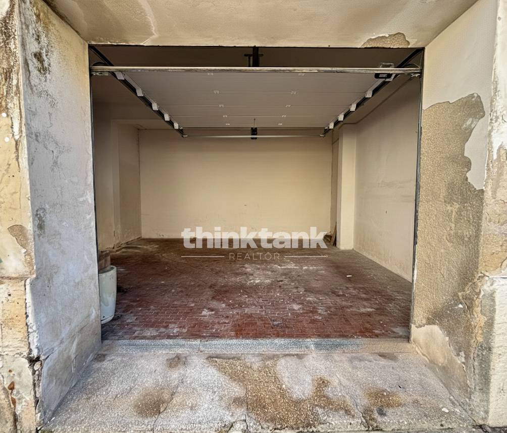 Box o garage in vendita a Siracusa