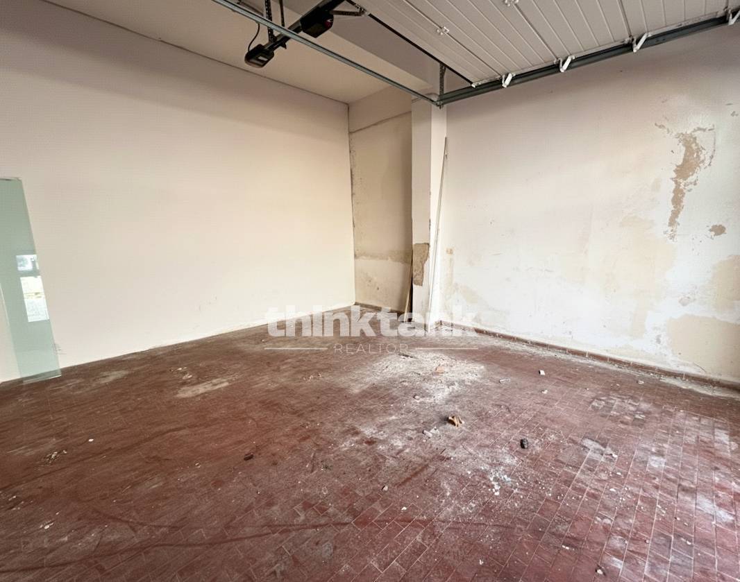 Box o garage in vendita a Siracusa