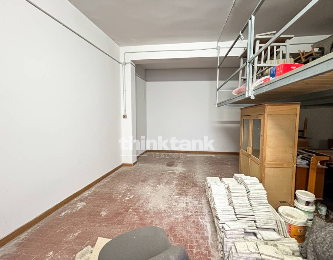 Deposito in vendita a Siracusa, Gelone