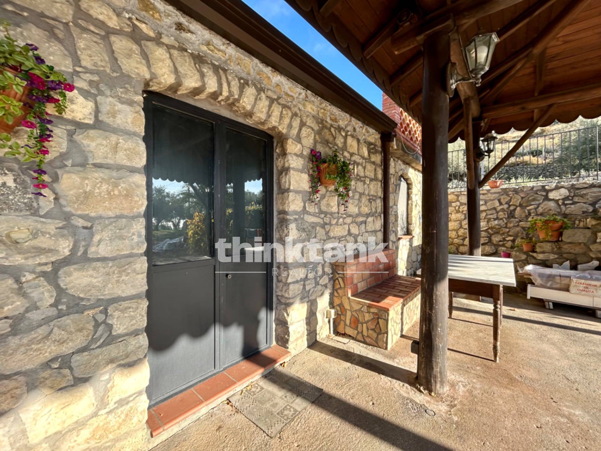 Villino in vendita a Centuripe