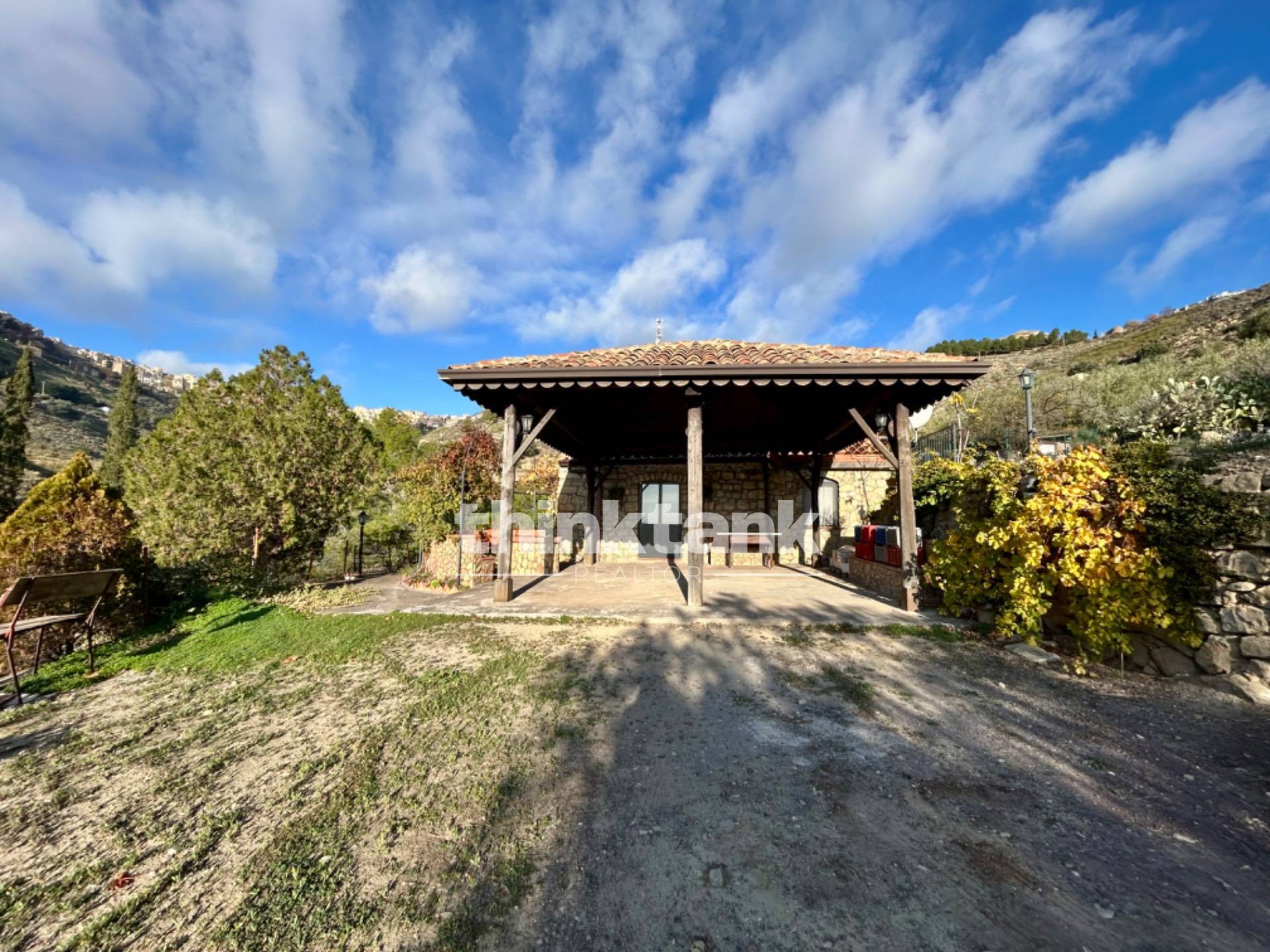 Villino in vendita a Centuripe