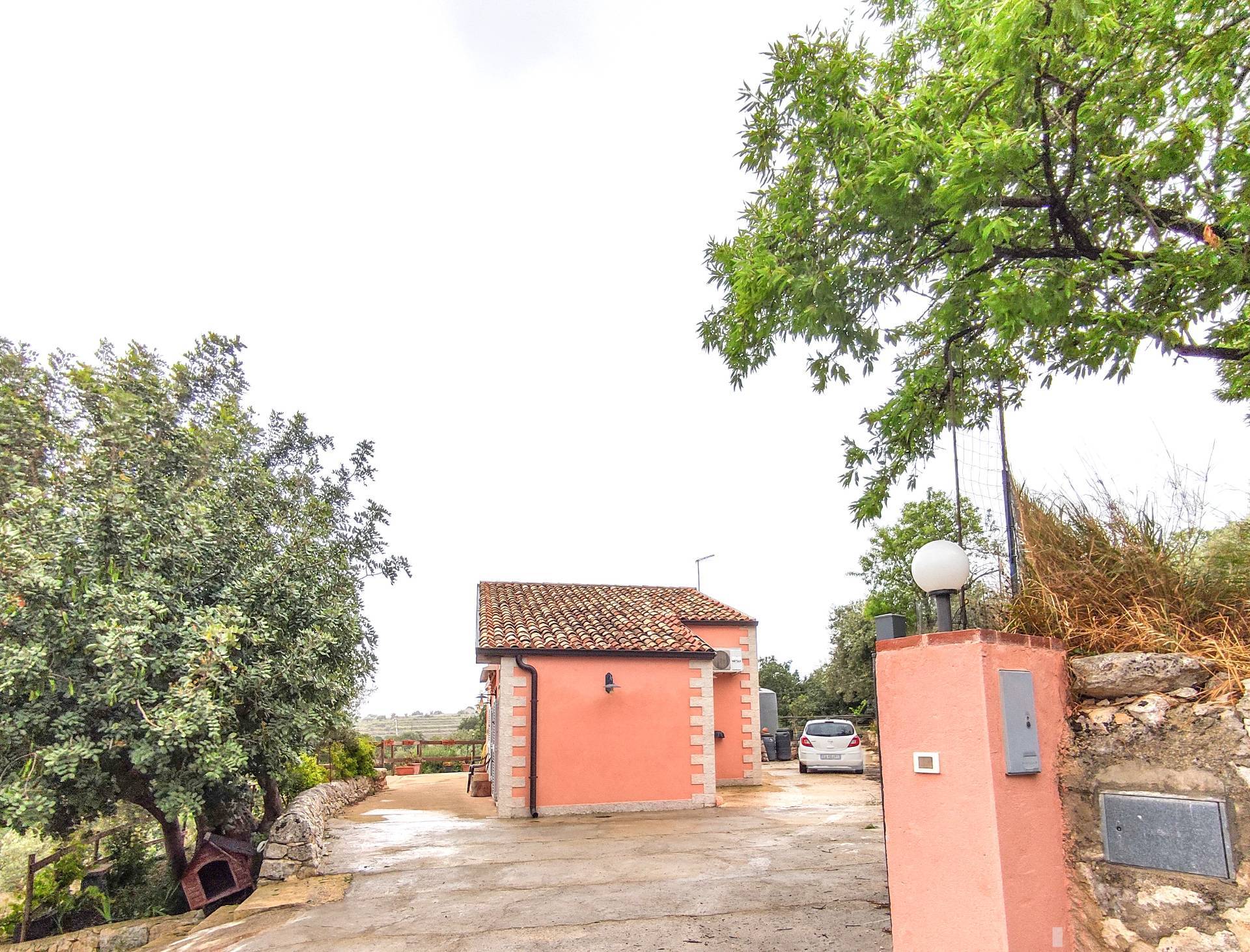 Villa in vendita a Modica, Frigintini