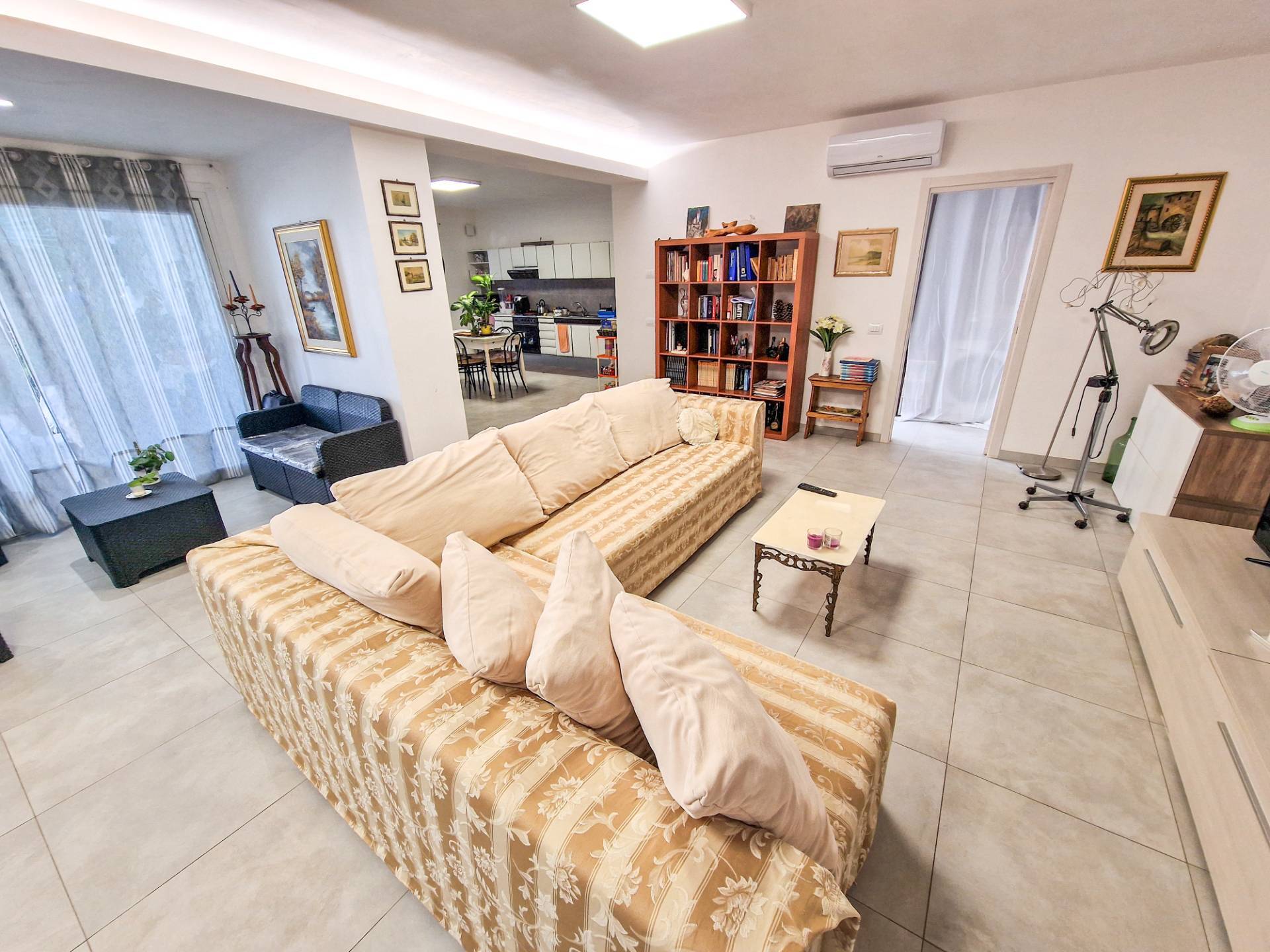 Villa a schiera in vendita a Scicli, Iungi